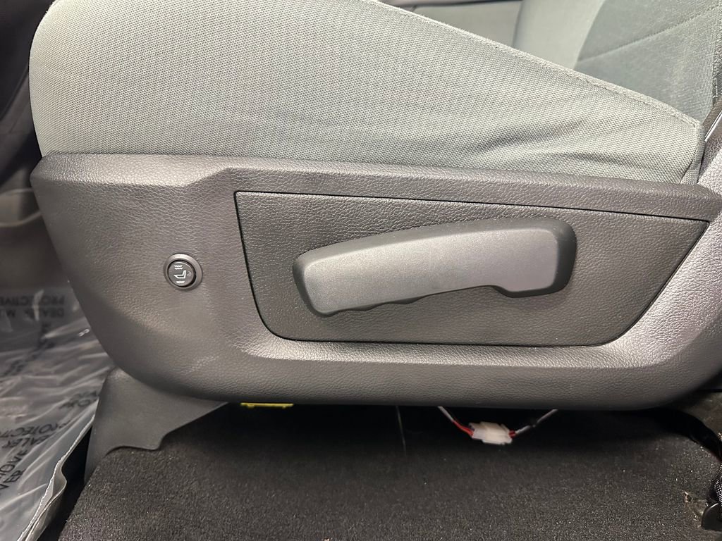 Used 2018 RAM 1500 Express w/ Express Value Package image 20