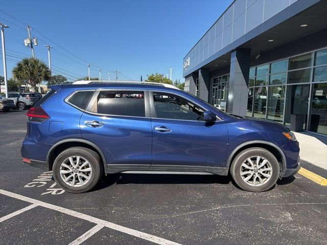 Used 2019 Nissan Rogue S w/ Special Edition Package FWD image 7