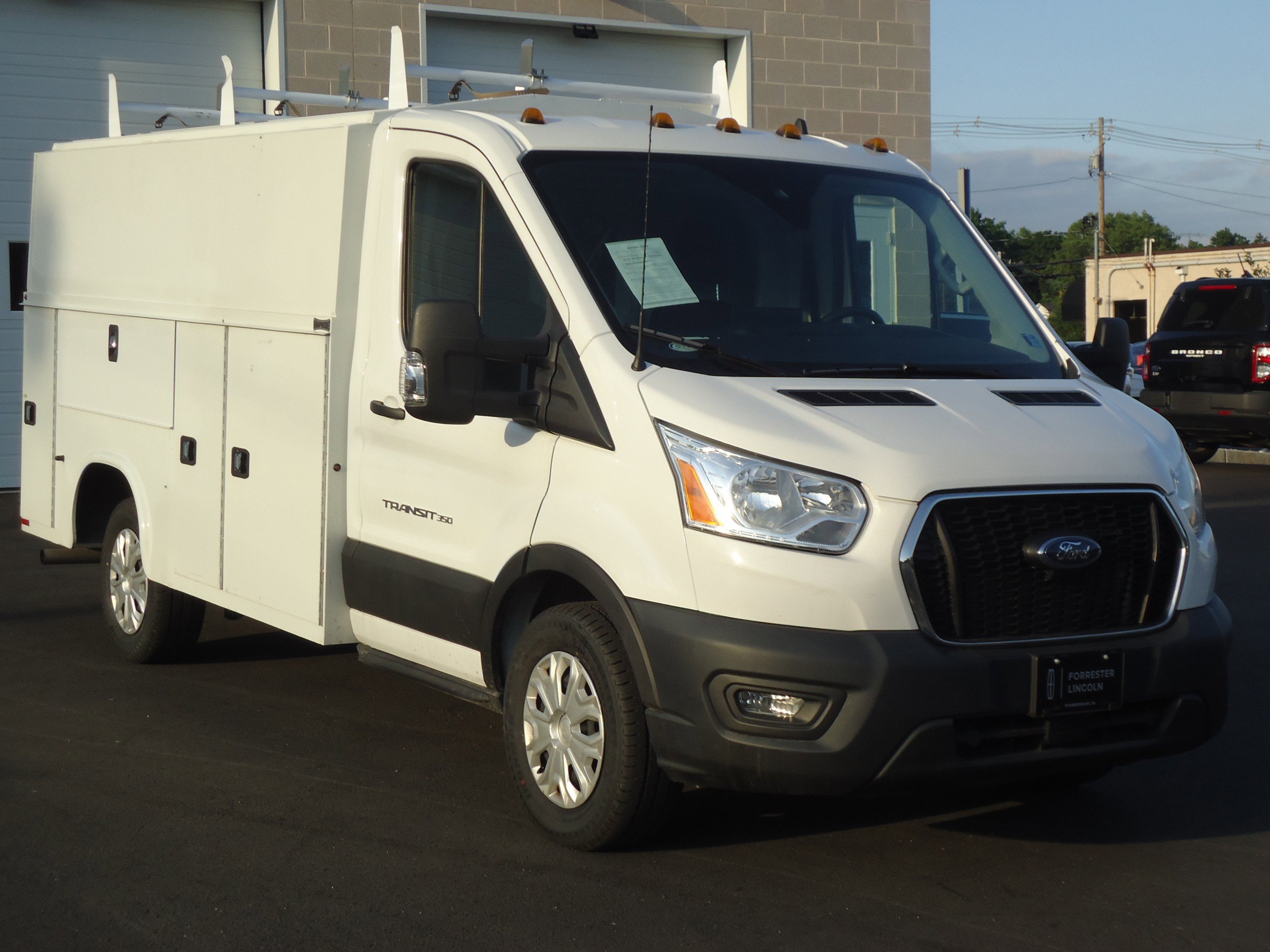 Used 2022 Ford Transit 350 w/ Interior Upgrade Package RWD image 1