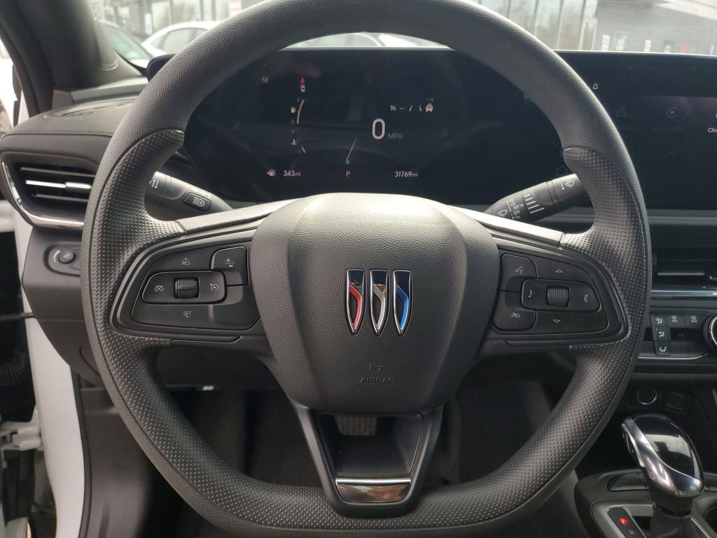 Used 2025 Buick Envista Preferred image 18