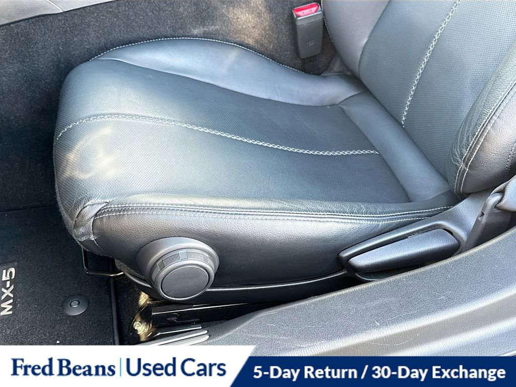 Used 2022 MAZDA MX-5 Miata Grand Touring w/ Weather Package image 21