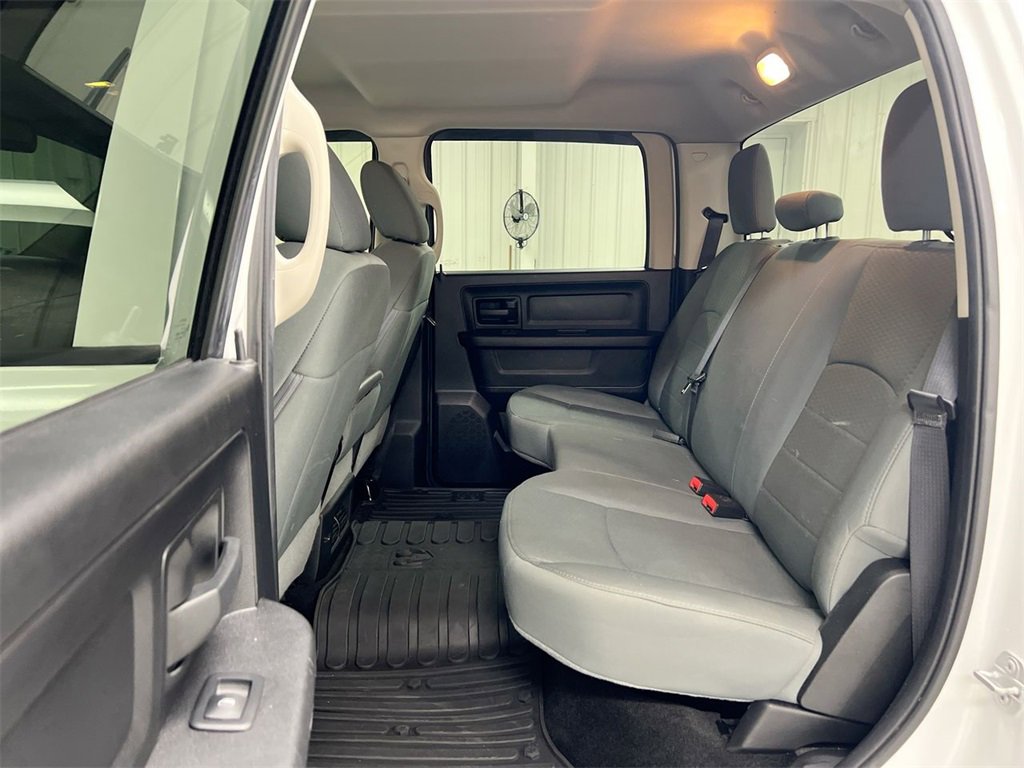 Used 2016 RAM 3500 Tradesman w/ Chrome Appearance Group image 21