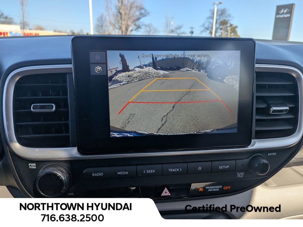 Certified 2023 Hyundai Venue SEL image 19