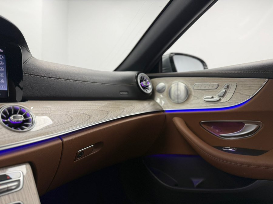 Used 2019 Mercedes-Benz E 450 4MATIC Cabriolet w/ Premium 1 Package image 88