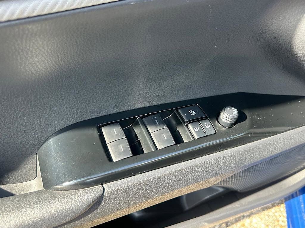 Certified 2025 Toyota Camry SE w/ Convenience Package image 15