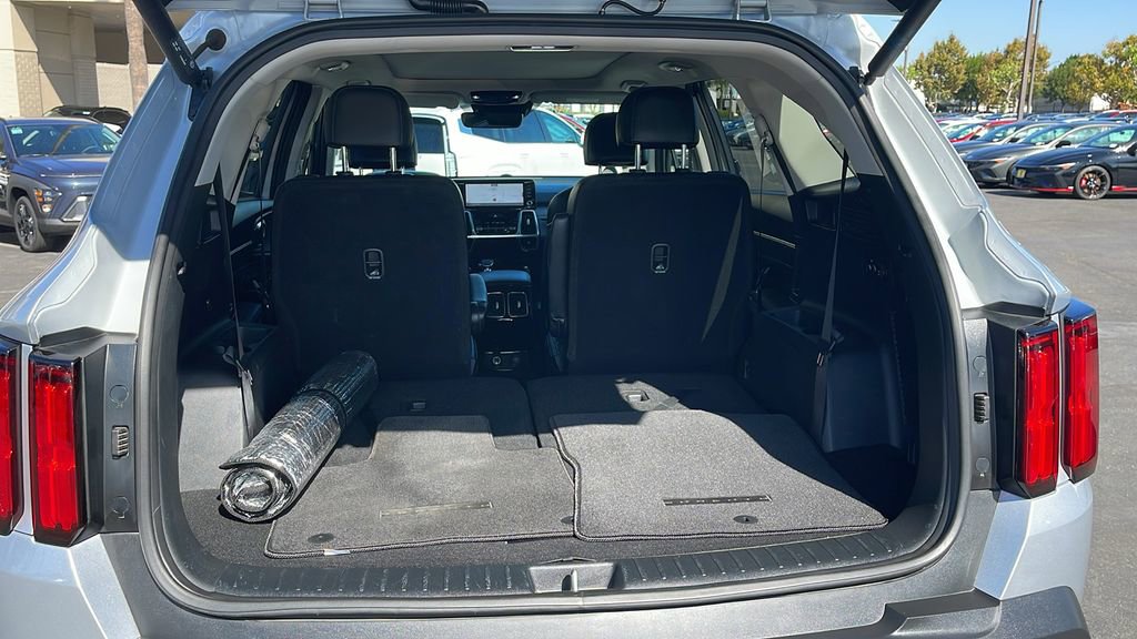 Used 2022 Kia Sorento SX Prestige image 31