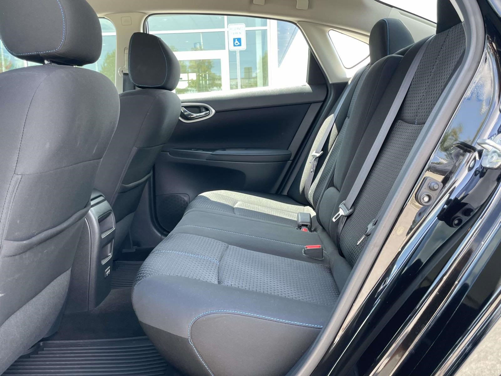 Used 2018 Nissan Sentra SR w/ Technology Package FWD image 10
