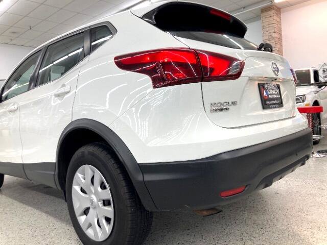 Used 2019 Nissan Rogue Sport S image 38