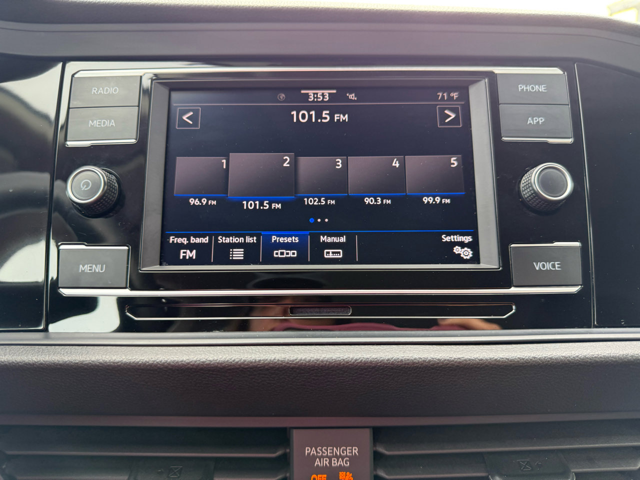 Used 2024 Volkswagen Jetta S image 38