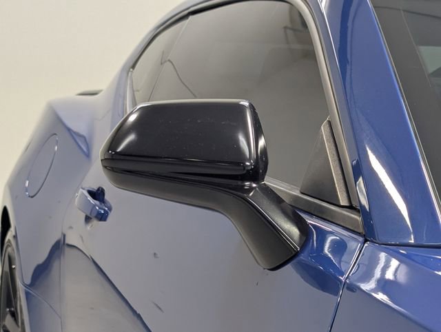 Used 2021 Chevrolet Camaro LT RWD image 28