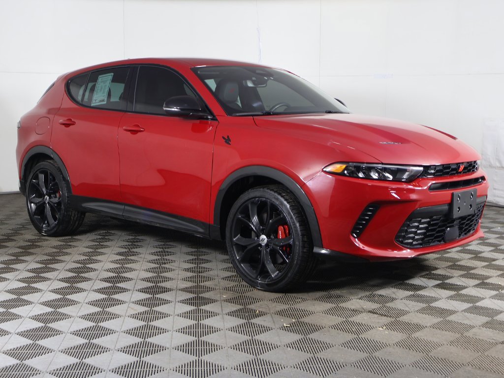 Used 2024 Dodge Hornet R/T image 2