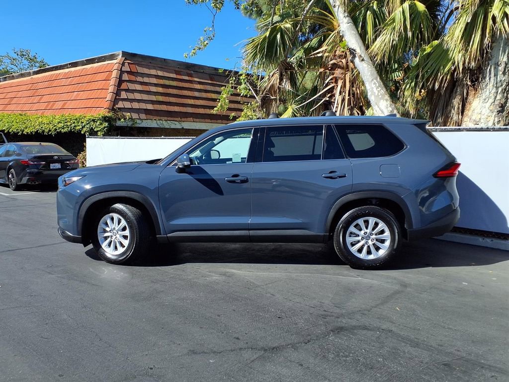 Certified 2024 Toyota Grand Highlander XLE image 29