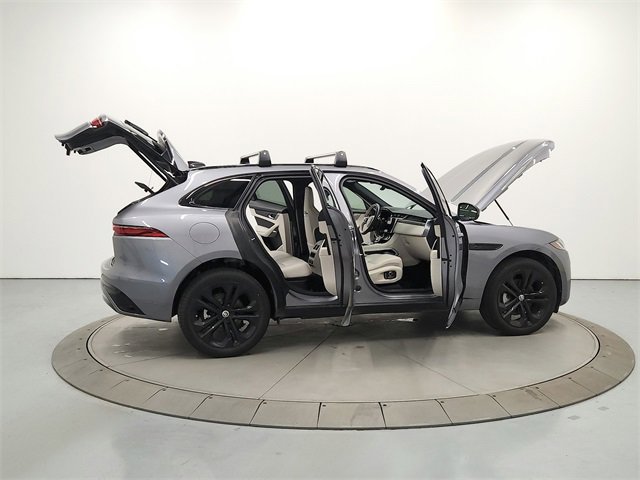 Used 2025 Jaguar F-PACE R-Dynamic S image 15