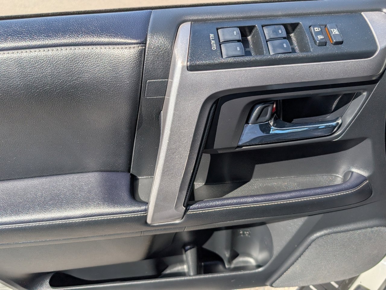 Used 2023 Toyota 4Runner SR5 Premium image 16