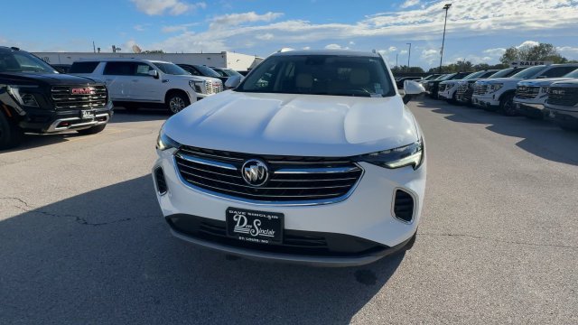 Used 2022 Buick Envision Essence w/ Technology Package I FWD image 4