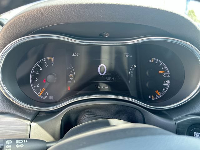 Used 2020 Jeep Grand Cherokee Limited w/ Premium Lighting Group AWD/4WD image 13