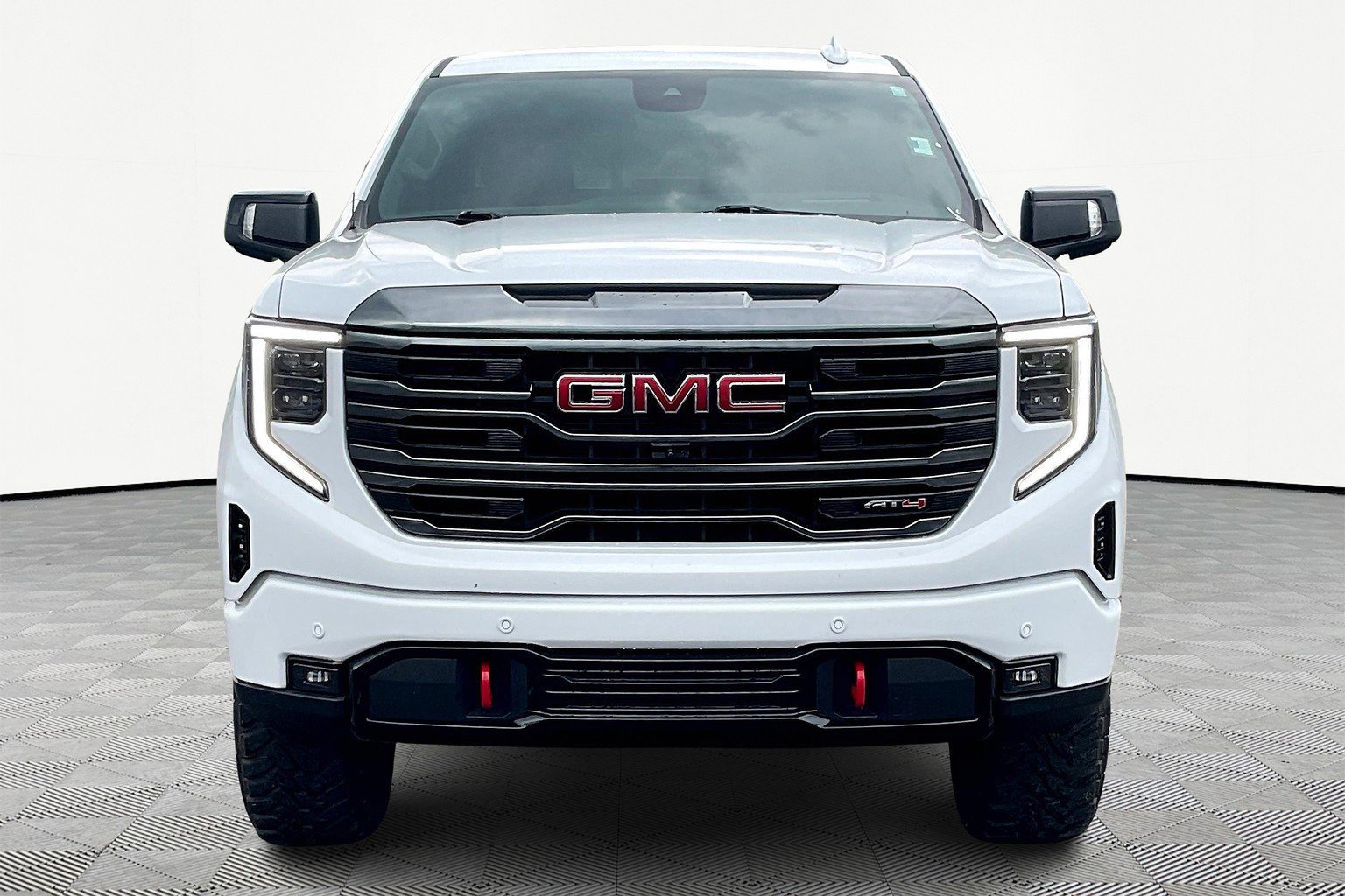 Used 2024 GMC Sierra 1500 AT4 w/ Technology Package image 3