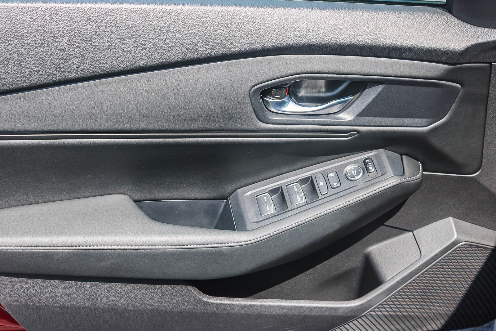 Certified 2025 Honda Accord Sport image 21