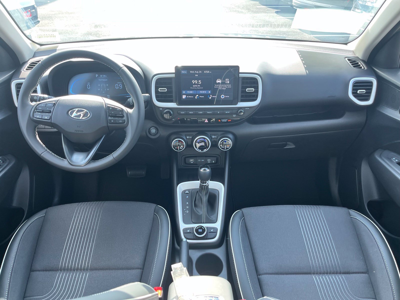 New 2026 Hyundai Venue SEL FWD image 9