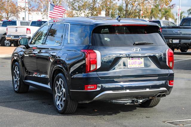 Used 2022 Hyundai Palisade Calligraphy image 2