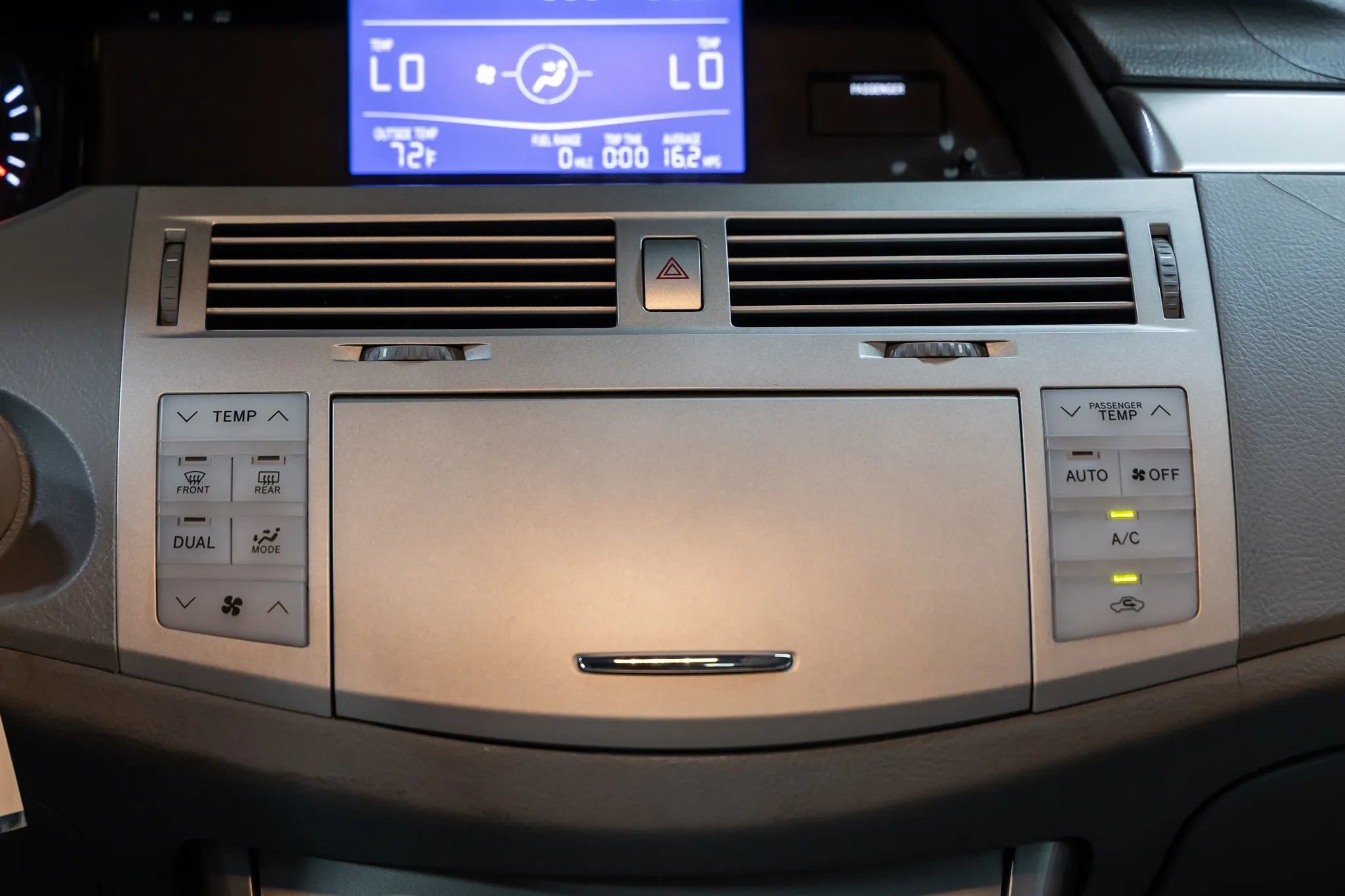 Used 2005 Toyota Avalon XL FWD image 21