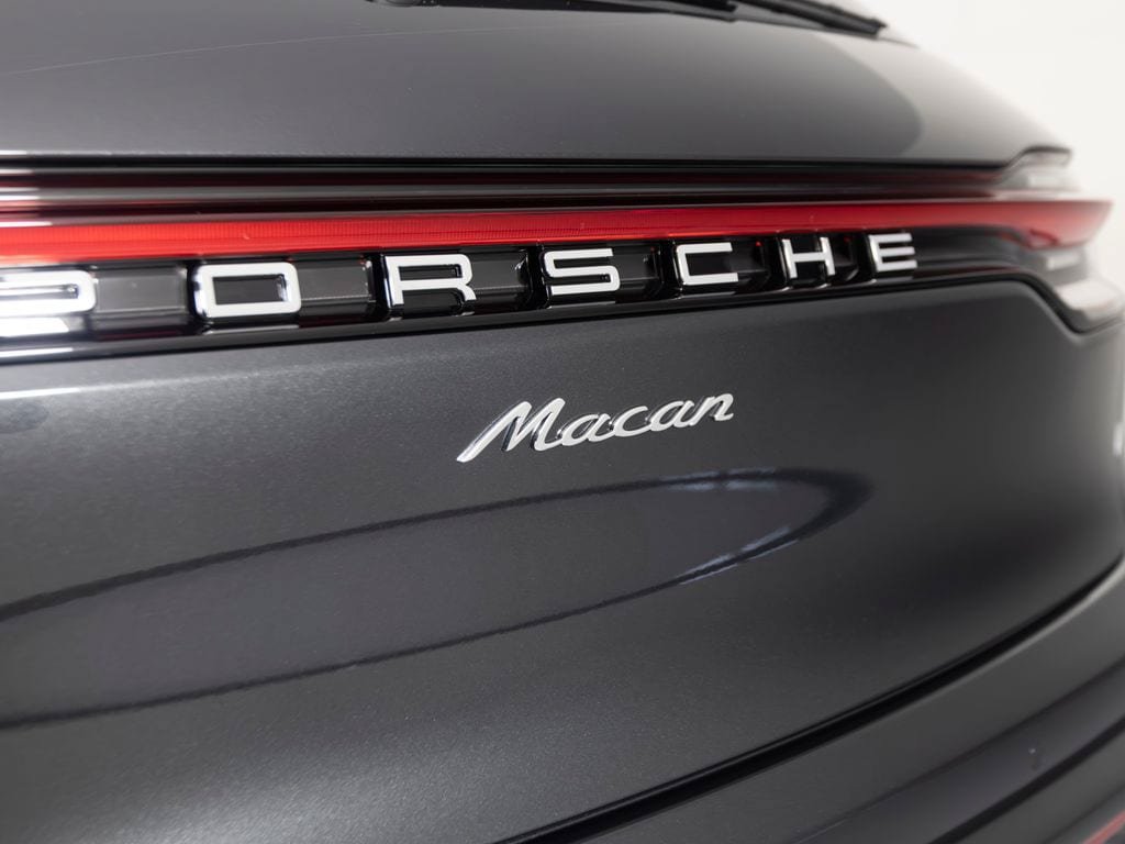 New 2026 Porsche Macan AWD/4WD image 42