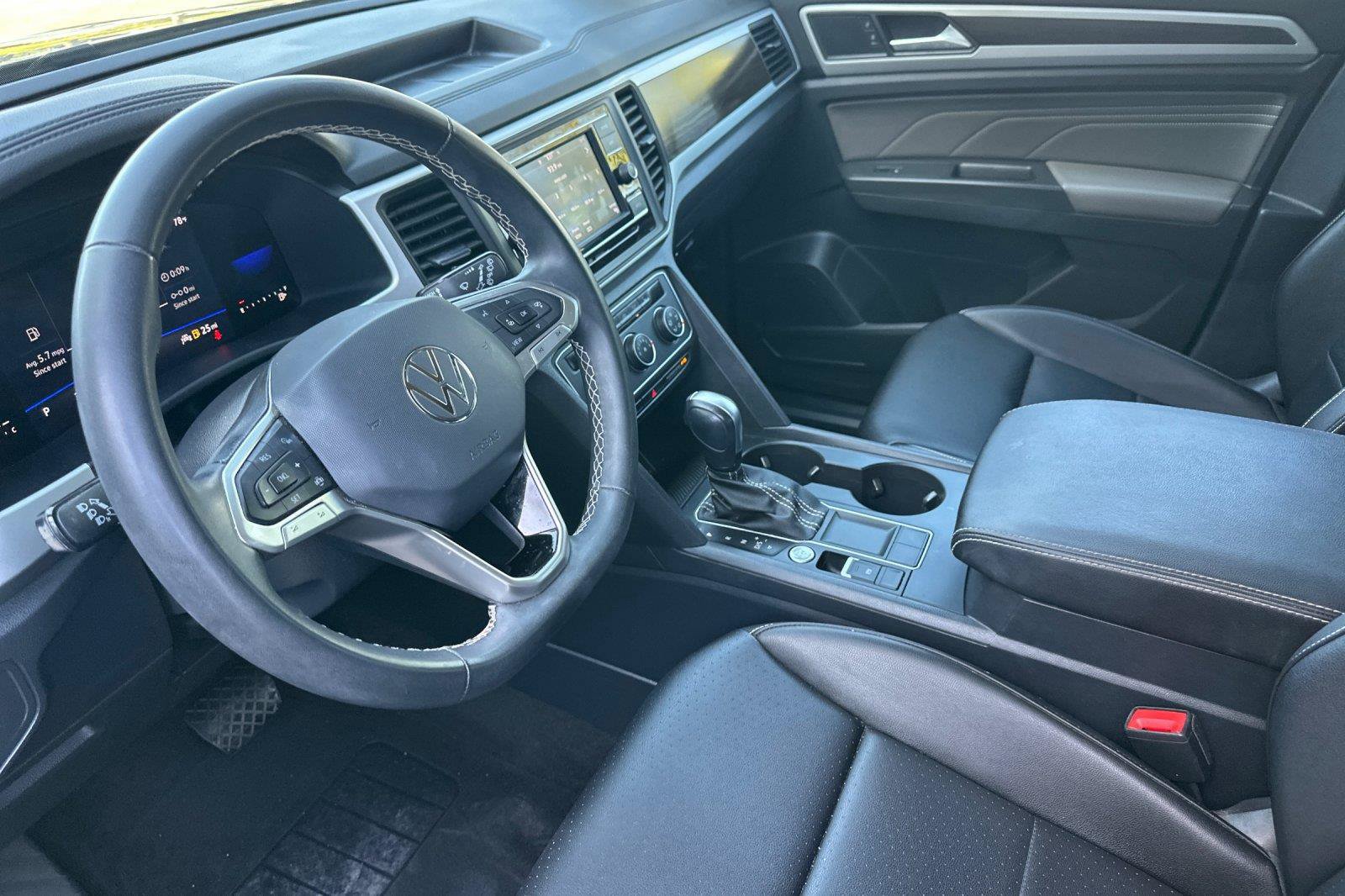 Used 2023 Volkswagen Atlas SE FWD image 9