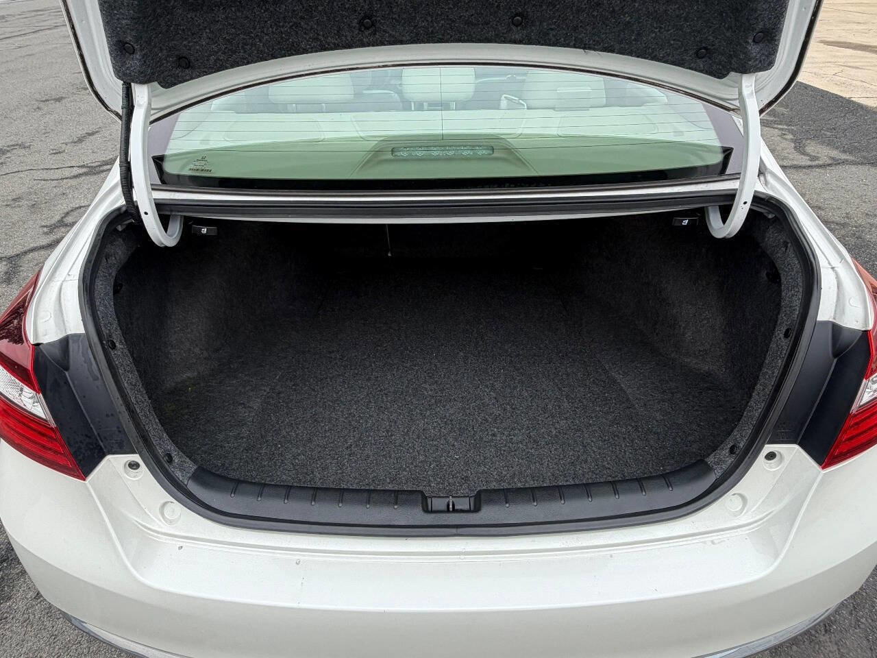 Used 2016 Honda Accord EX-L image 19