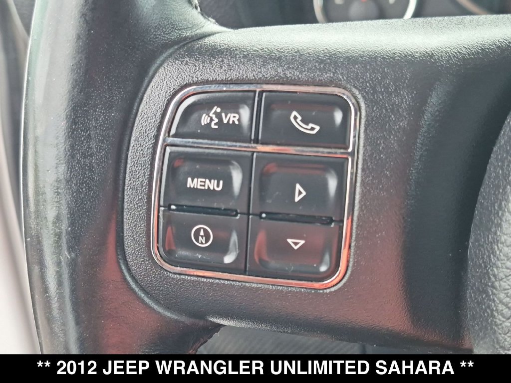 Used 2012 Jeep Wrangler Unlimited Sahara w/ Dual Top Group AWD/4WD image 4