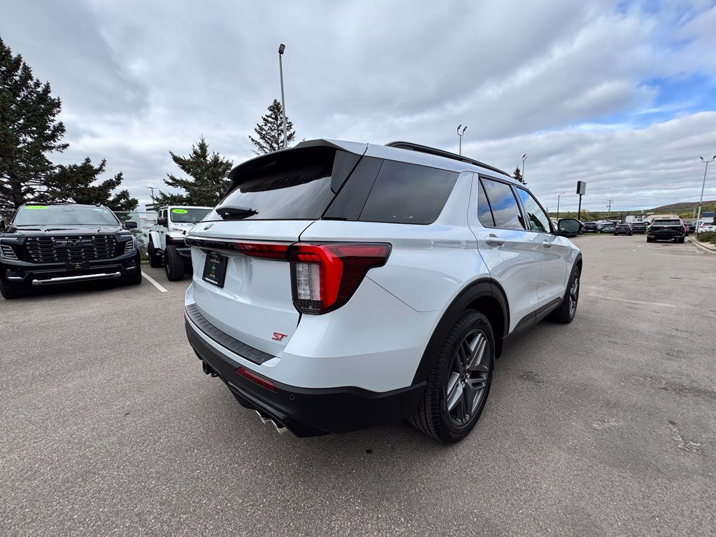 Used 2026 Ford Explorer ST w/ Sun And Sound Package AWD/4WD image 8
