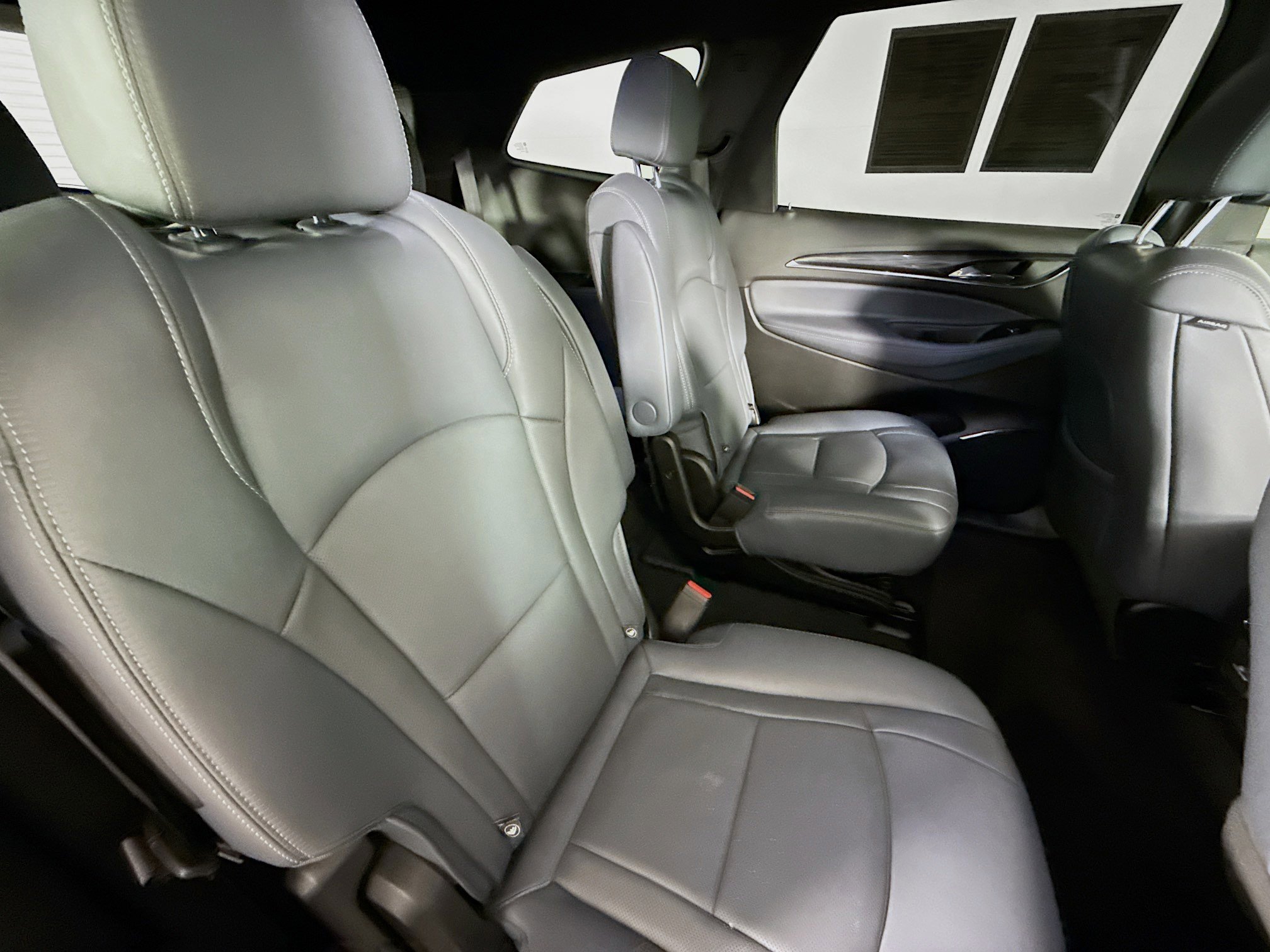 Used 2024 Buick Enclave Premium image 36