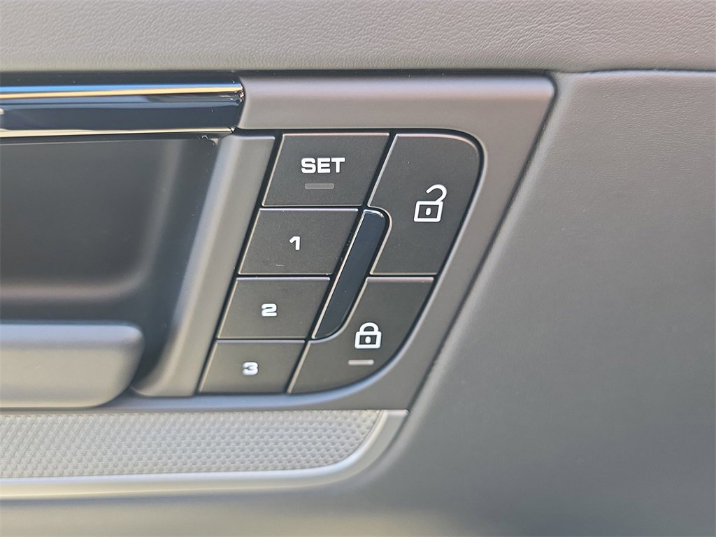 New 2026 Porsche Cayenne Coupe image 26