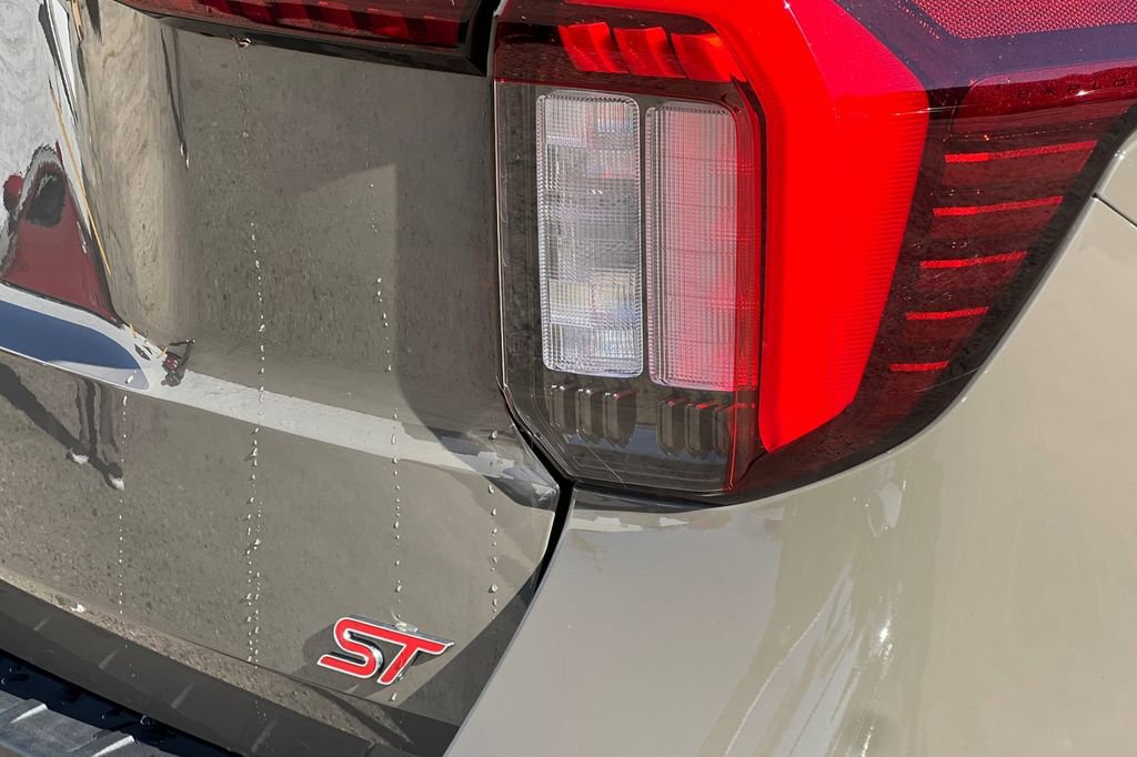 New 2026 Ford Explorer ST w/ Sun And Sound Package image 7