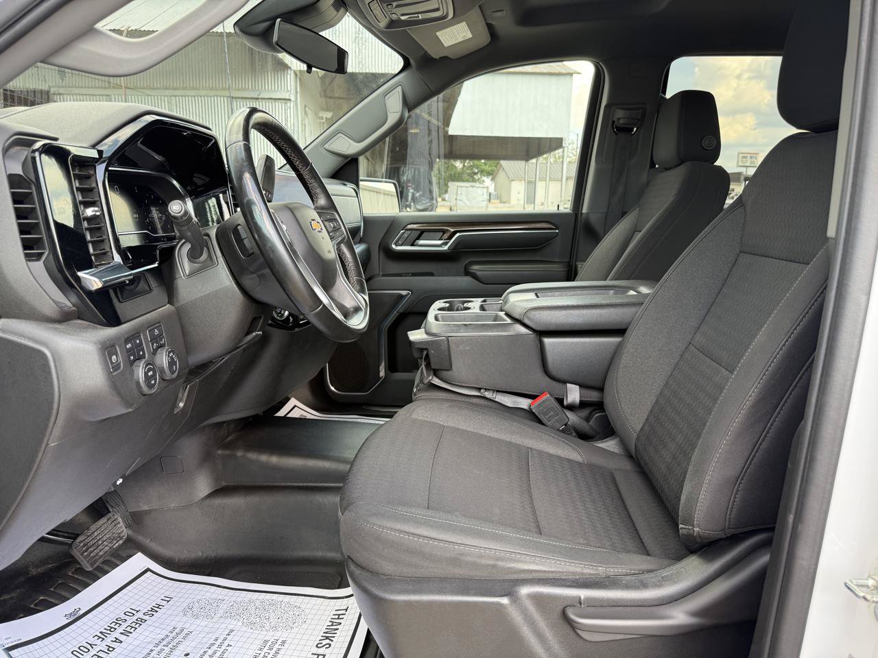 Used 2024 Chevrolet Silverado 2500 LT AWD/4WD image 11