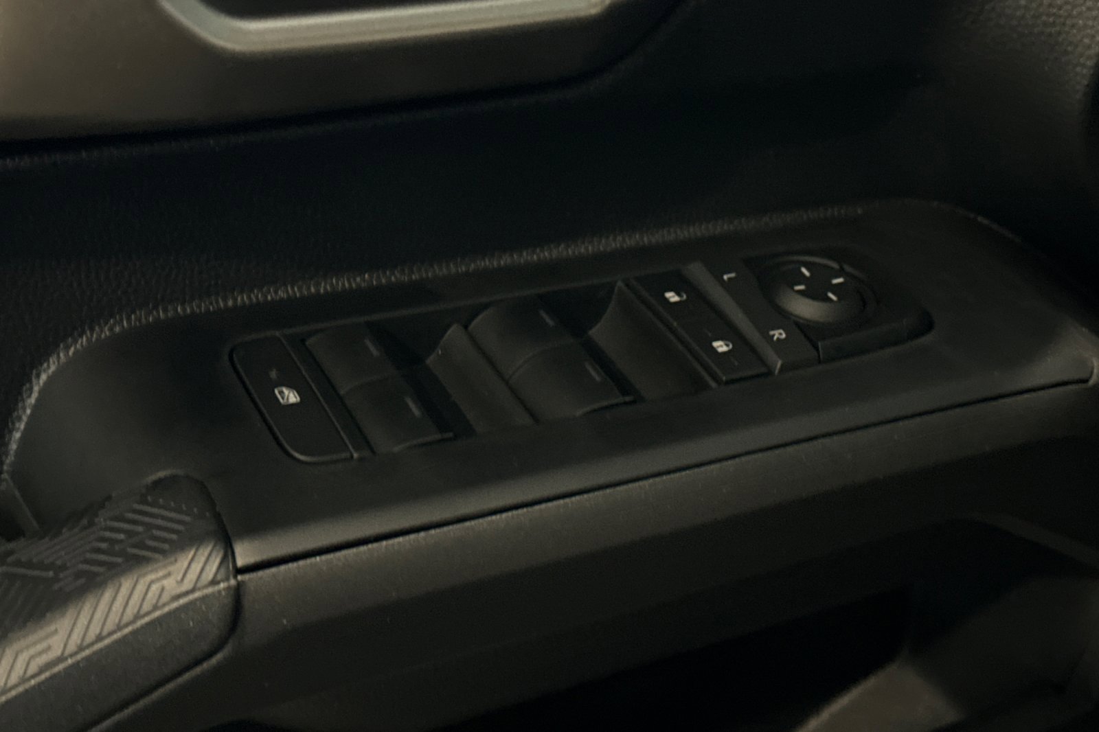 New 2025 Toyota Tacoma Trailhunter image 12