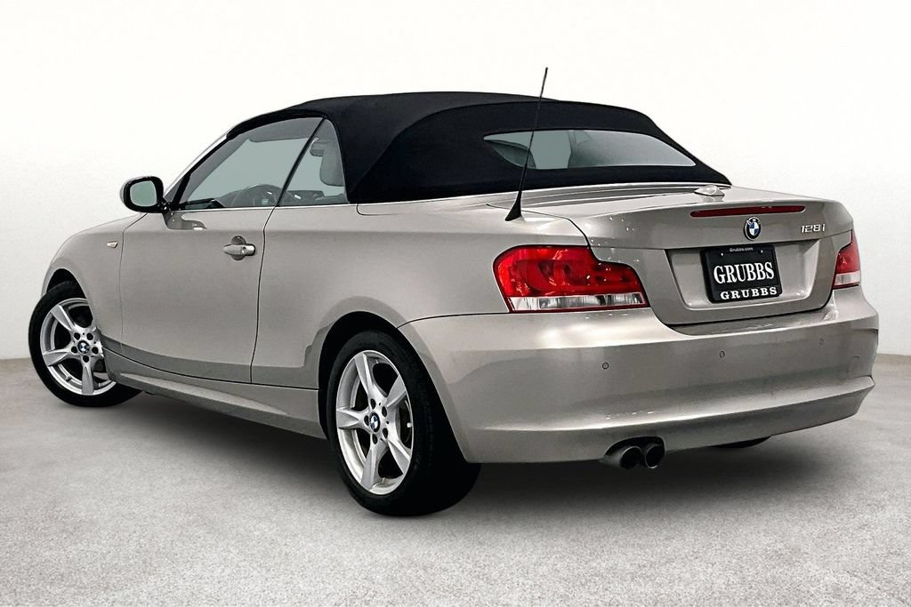 Used 2012 BMW 128i Convertible RWD image 12