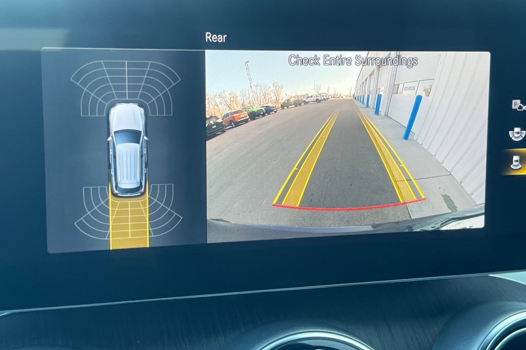 Used 2022 Mercedes-Benz GLC 300 4MATIC image 16