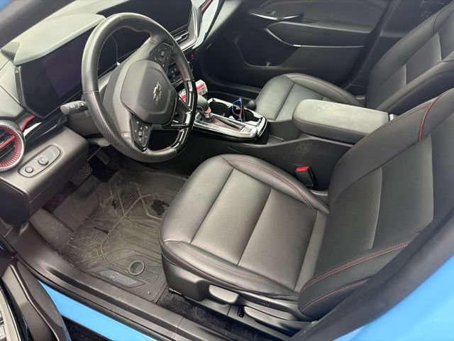 Used 2024 Chevrolet Trax RS w/ Sunroof Package FWD image 9
