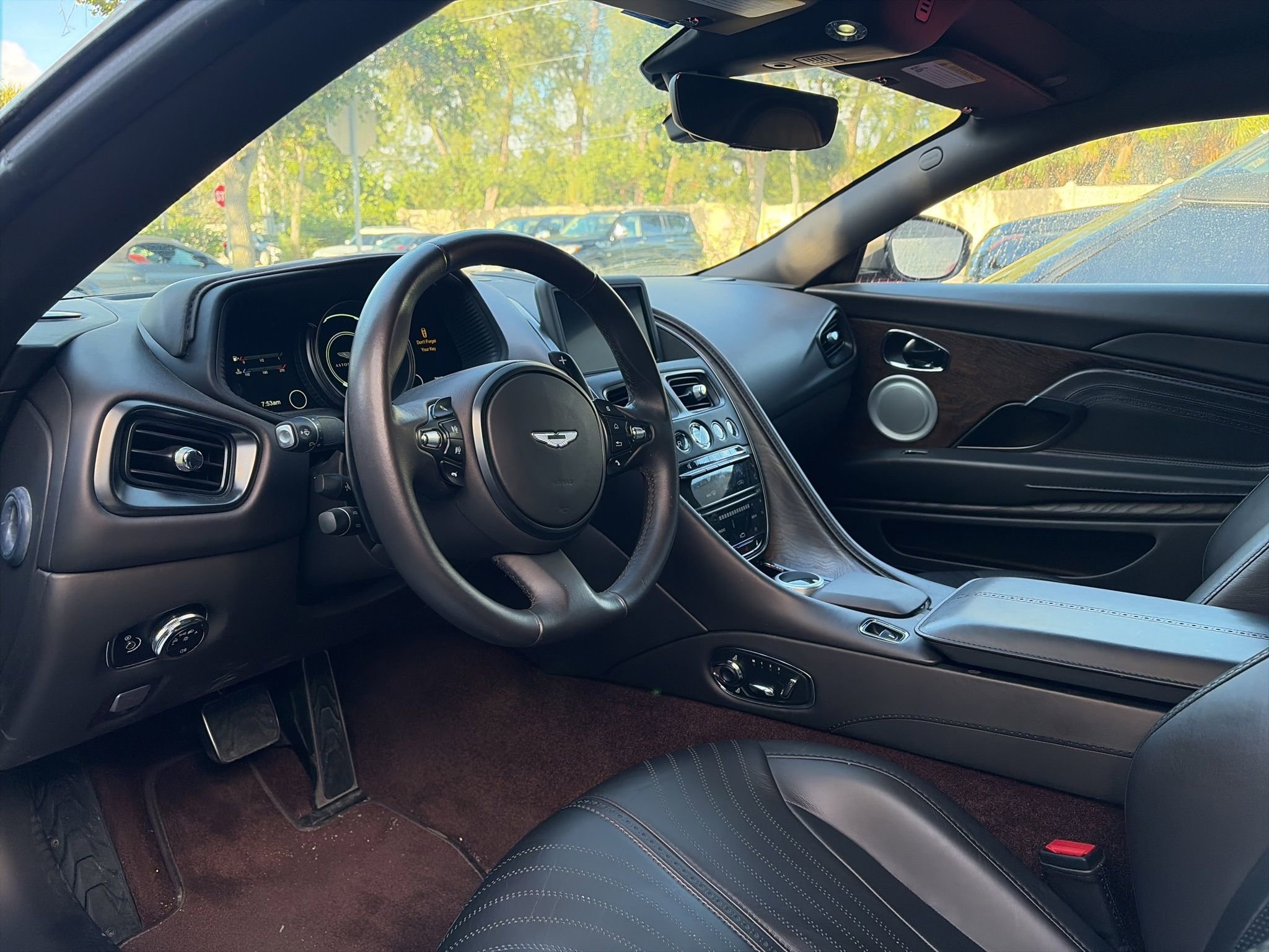 Used 2018 Aston Martin DB11 V12 image 6