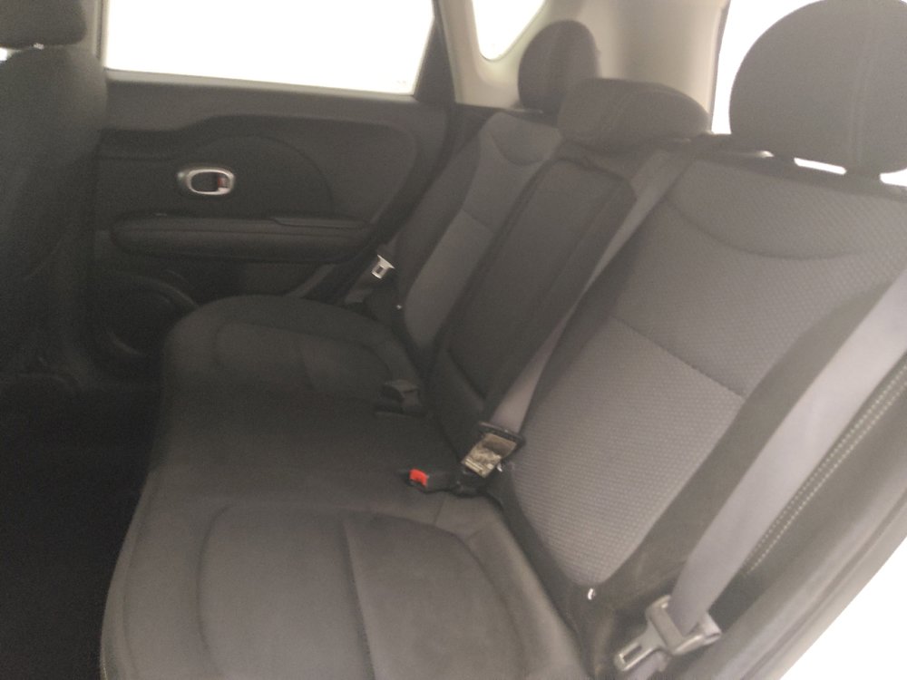 Used 2019 Kia Soul + FWD image 18