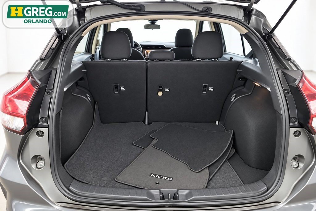 Used 2021 Nissan Kicks S FWD image 15