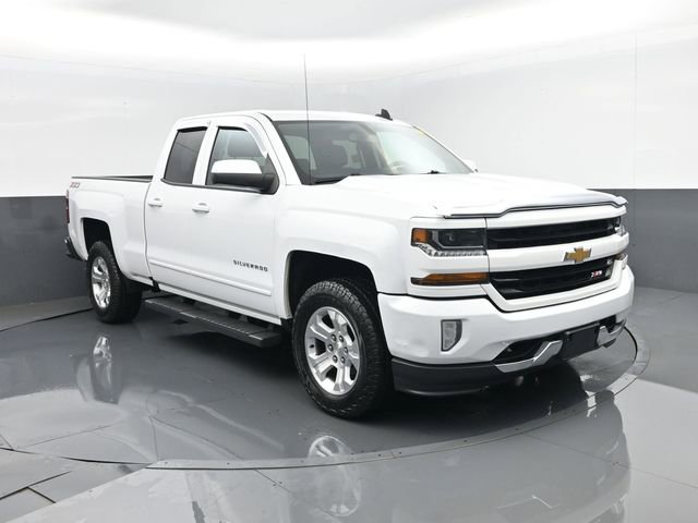 Used 2018 Chevrolet Silverado 1500 LT w/ All Star Edition AWD/4WD image 3