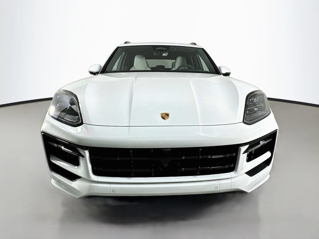 Certified 2026 Porsche Cayenne GTS AWD/4WD image 6