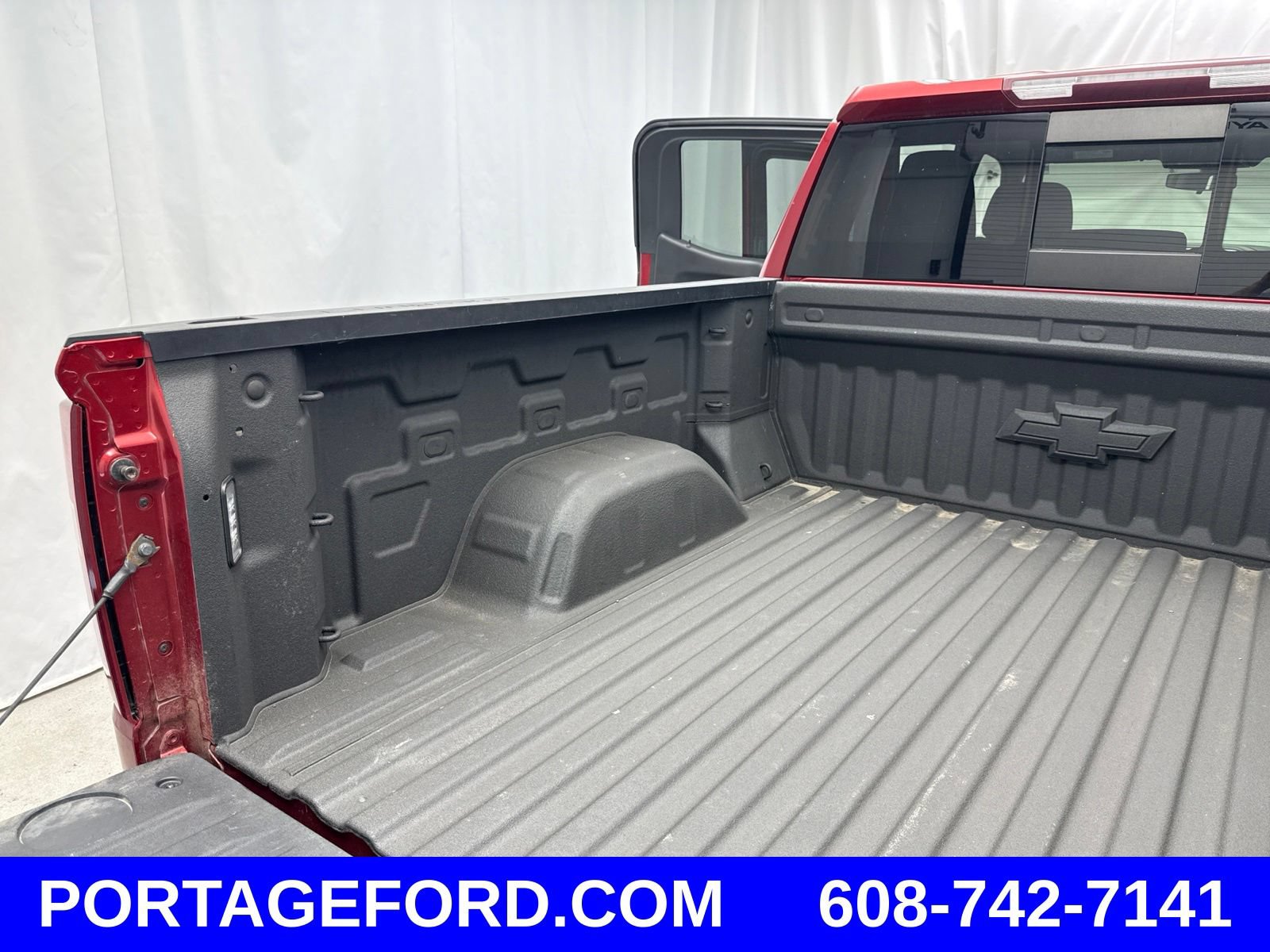Used 2021 Chevrolet Silverado 1500 LT AWD/4WD image 37