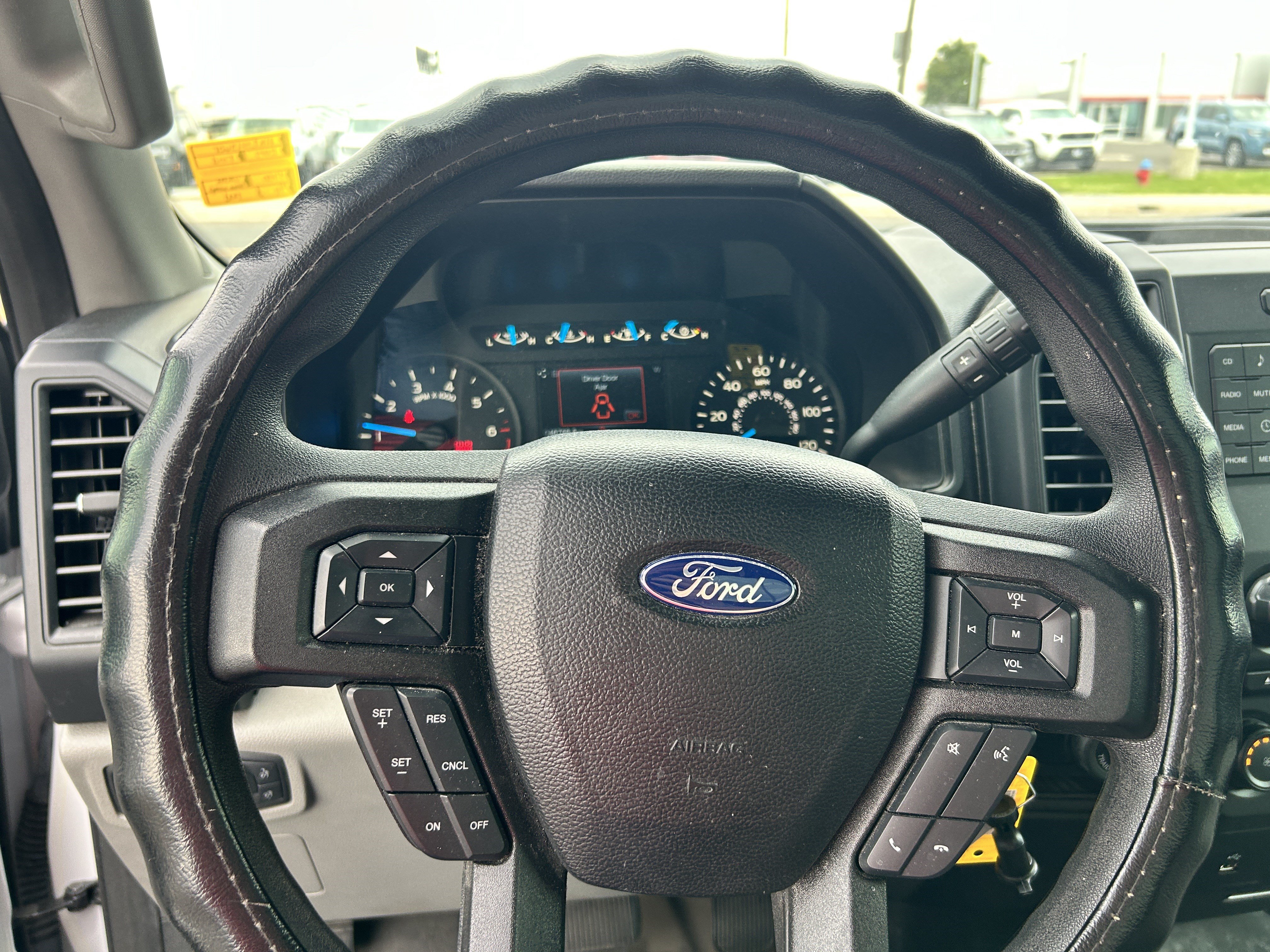 Used 2017 Ford F150 XL w/ Equipment Group 101A Mid RWD image 15
