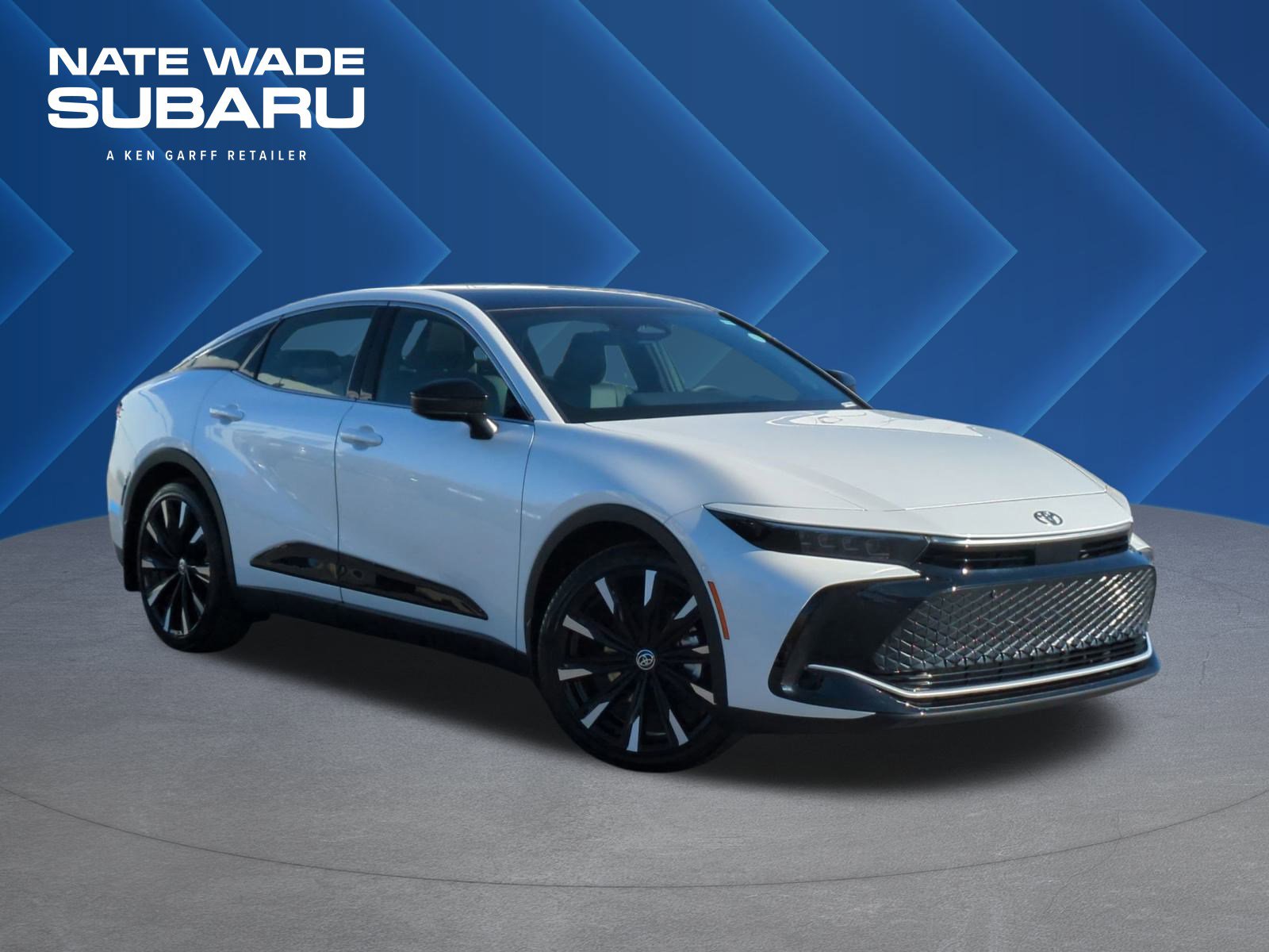 Used 2026 Toyota Crown Platinum image 1