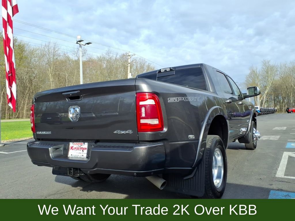 Used 2022 RAM 3500 Laramie w/ Max Tow Package AWD/4WD image 4