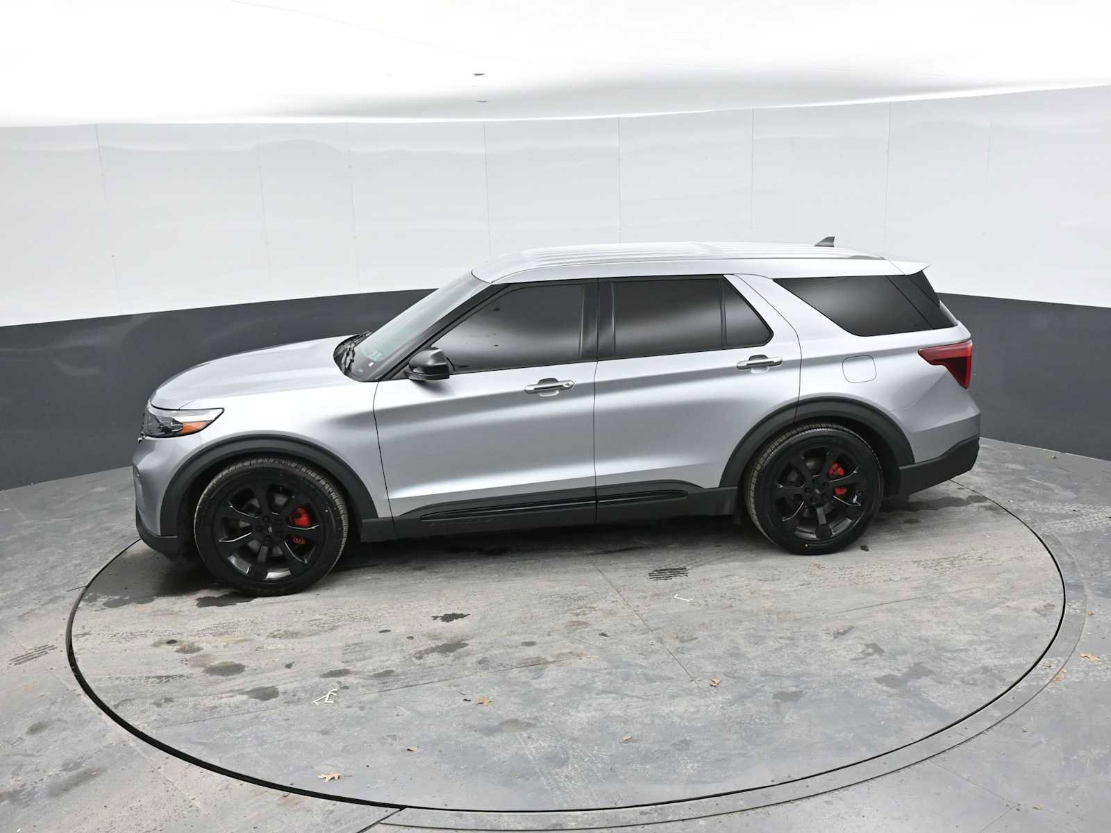 Used 2022 Ford Explorer ST w/ ST High-Performance Pack image 33