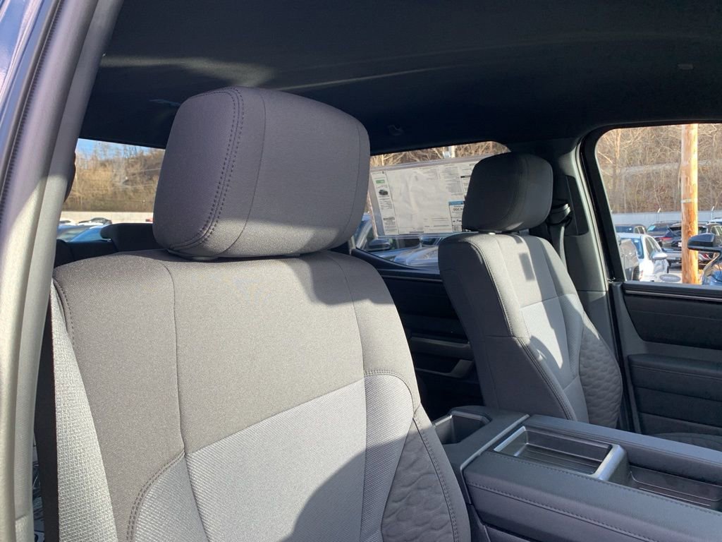 New 2026 Toyota Tundra SR5 image 18