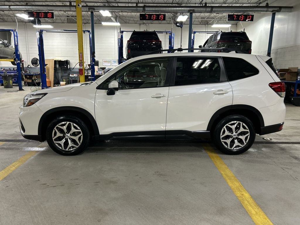 Certified 2021 Subaru Forester Premium image 5